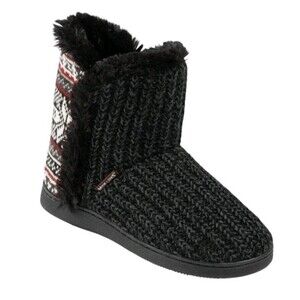Muk Luks Boots Womens 7-8 Short Shearling Black Faux Fur Pull On Casual